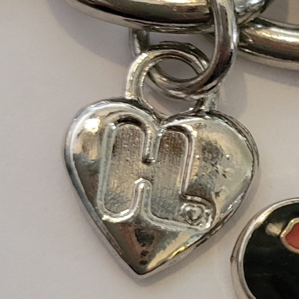 Harajuku Lovers Enamel Charm Bangle Bracelet Chunky Gwen Stefani 5 Doll Charms - Picture 8 of 10